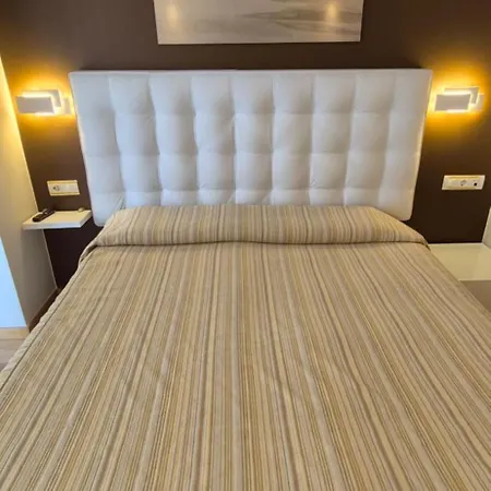 Avenida Diagonal - Proximo A Sagrada Familia Y Parking Gratis - Angeles Terraza Lägenhet Barcelona