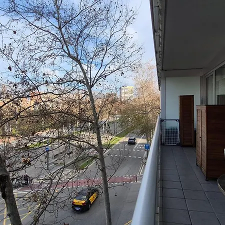 En Avenida Diagonal - Torre Glorias - Angeles Terraza Apartment Barcelona